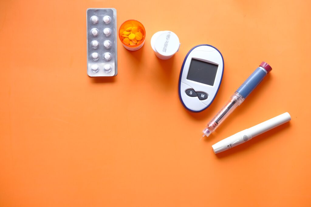 Remédios para diabetes e medidor de glicemia
